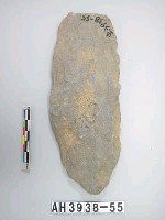 藏品(大長條形舌刃打製石斧)的圖片